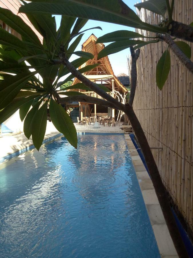 The 5 Brothers Hotel Gili Trawangan Exterior foto